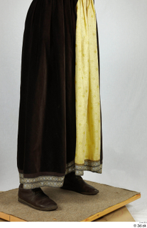  Photos Woman in Historical Dress 59 17th century Historical clothing brown yellow and dress lower body skirt 0008.jpg